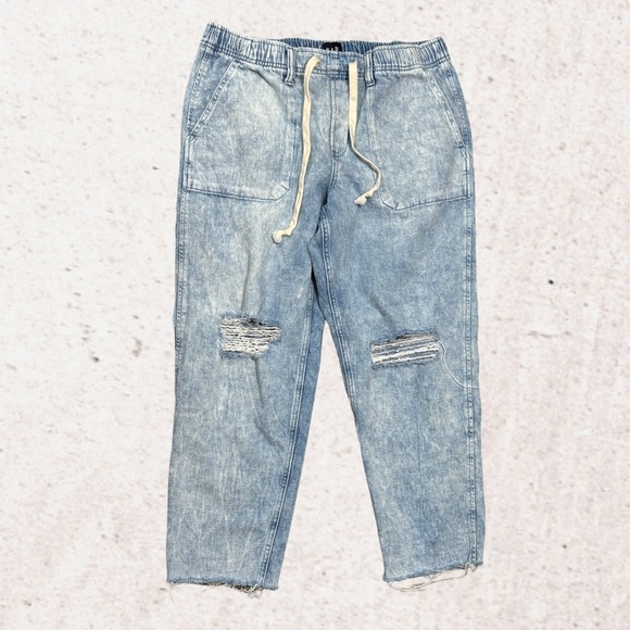 GAP Blue High Rise Jeans with Distressed Details - Picture 1 of 5